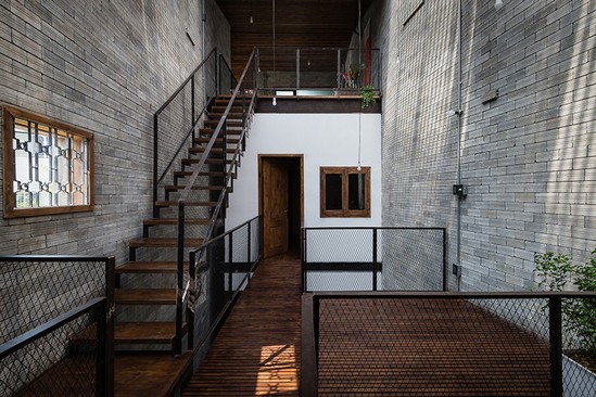 疏朗质朴的佛教信徒的家