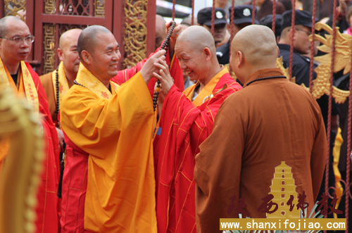 陕西卧龙寺隆重举行常礼法师升座庆典法会