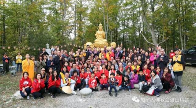 加拿大五台山木结构大殿起吊开工了