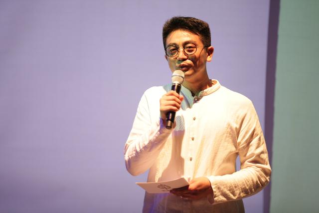 木音堂堂主、青年斫琴师陈真先生介绍琴器及缘起（资料图）