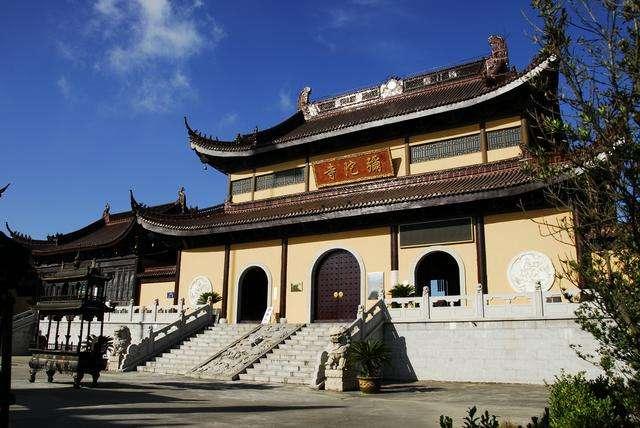 东台弥陀寺昼夜经行念佛暨八关斋戒共修法会开始啦！