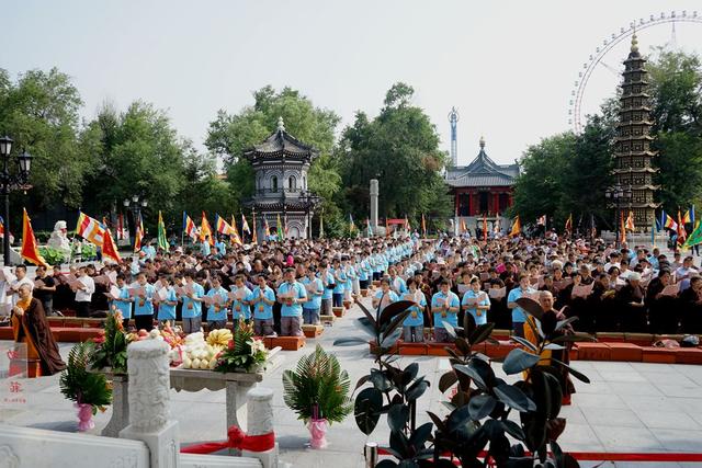 滴滴爱心汇成海洋 极乐慈善扬帆远航