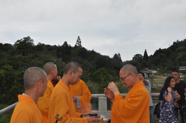 庆云寺举办慈航菩萨回归祖庭10周年拜山法会