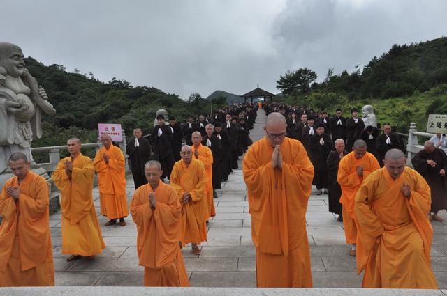 庆云寺举办慈航菩萨回归祖庭10周年拜山法会