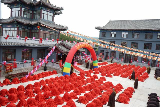 伊春天龙禅寺三坛大戒圆具菩萨戒 诸比丘菩萨堪为人天师表