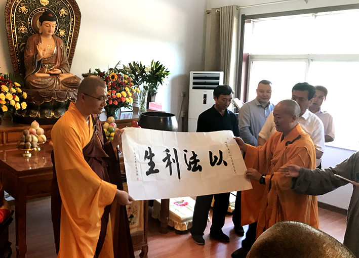 1504942569945279.jpg 291504937770_.pic_hd 拷贝.jpg