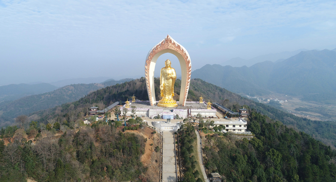 新年新气象 礼佛祈吉祥