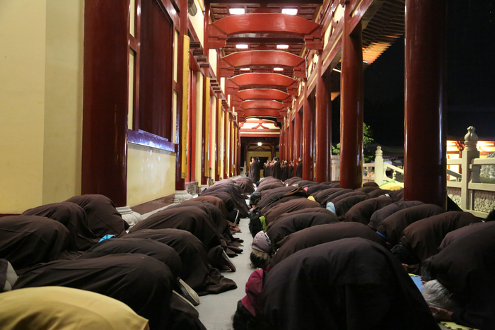 净土苑举行药师佛圣诞祝圣法会