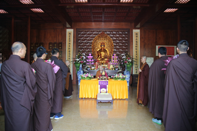 净土苑“五一”佛七之三皈五戒