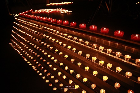 月光菩萨圣诞暨中秋节积福慧供灯共修已圆满