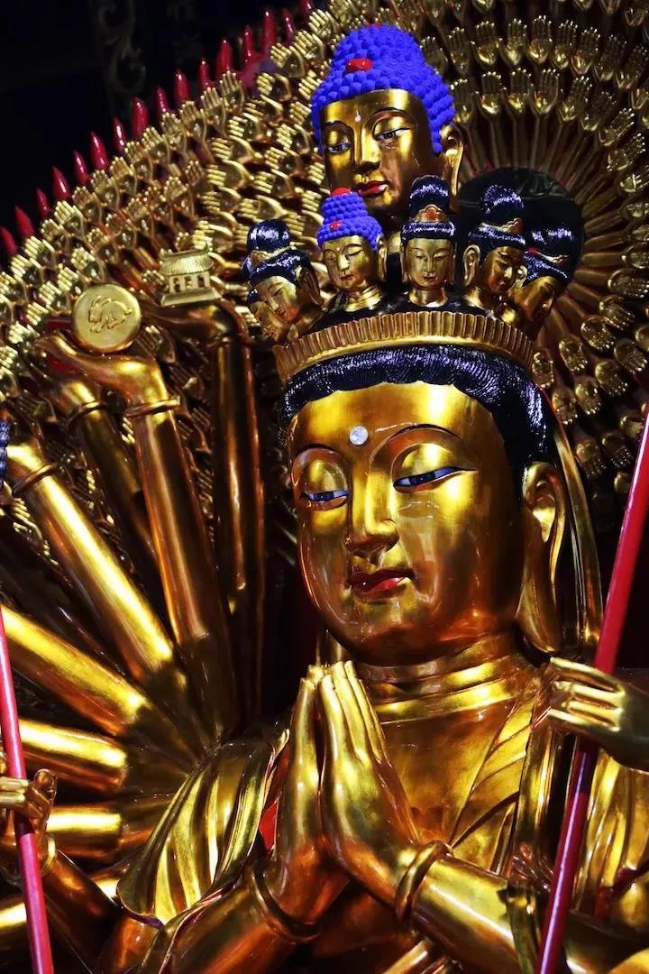 今日恭迎观世音菩萨出家日!观音妙智力,能救世间苦! 今日恭迎观世音菩萨出家日!观音妙智力,能救世间苦!