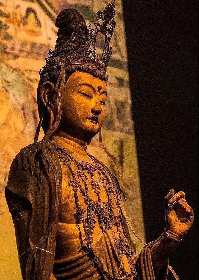 今日恭迎观世音菩萨出家日!观音妙智力,能救世间苦! 今日恭迎观世音菩萨出家日!观音妙智力,能救世间苦!