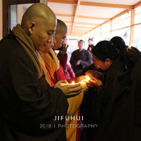 明日印光法师圆寂日!积福慧供灯共修正在进行中…… 明日印光法师圆寂日!积福慧供灯共修正在进行中……