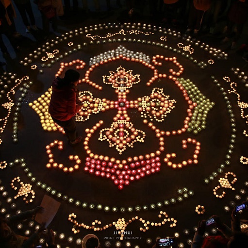 积福慧供灯共修正在进行中……-佛教导航