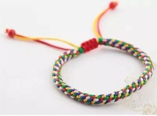 今日端午节，祛毒避邪，为家人祈福！