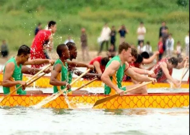今日端午节，祛毒避邪，为家人祈福！