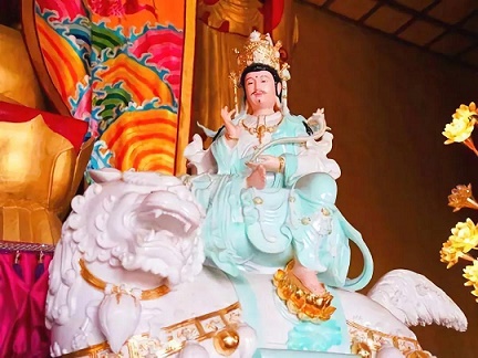 今日恭迎文殊菩萨成道日!祈愿众生智慧增长,诸事吉祥! 今日恭迎文殊菩萨成道日!祈愿众生智慧增长,诸事吉祥!