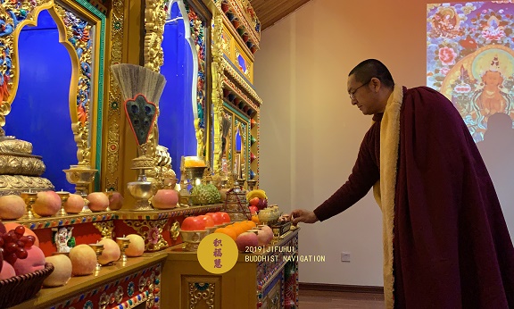 明日文殊菩萨圣诞，积福慧供灯共修正在进行中……