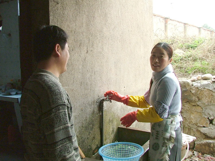 小王师傅与餐厅老板聊关于活动的意义