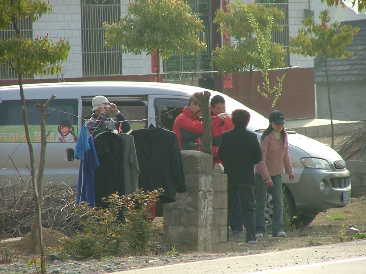 中间休息,惠烨一同上路