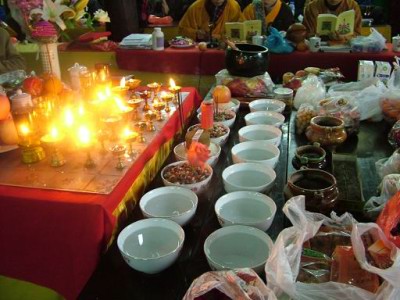 重庆华岩寺隆重举行火供仪式为居士祈福