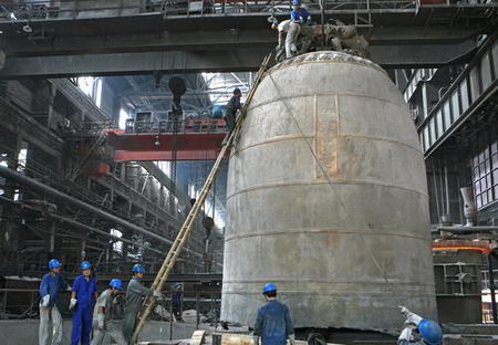 苏州寒山寺108吨仿唐铜钟亮相武汉(组图)