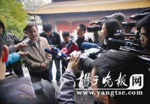 南京七宝鎏金阿育王塔出函(组图)