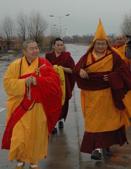 本英法师迎请夏坝仁波切