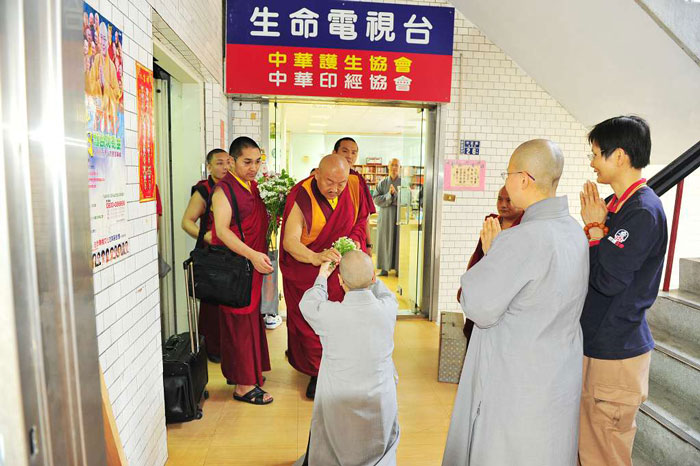 按此在新窗口浏览图片