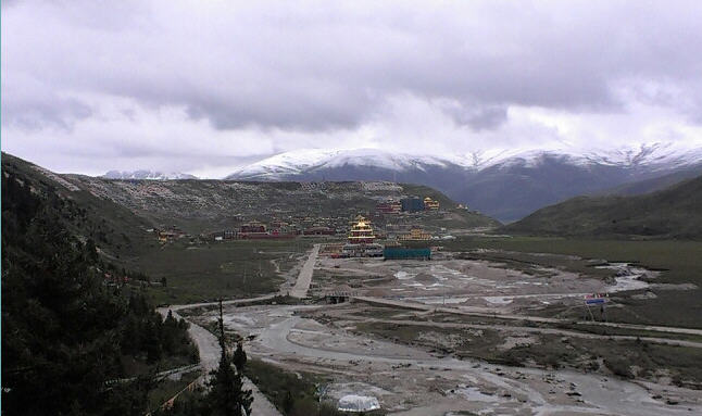 甘孜县扎拉寺甘孜州四川寺院