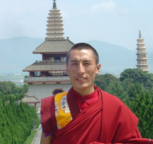 新龙县纳卡寺甘孜州四川寺院