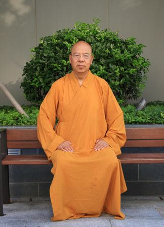 记辽宁省盖州市归茗寺住持释圆霖建寺九处为众生   血泪袈裟佛法