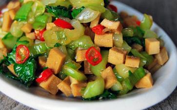 青菜拌豆干